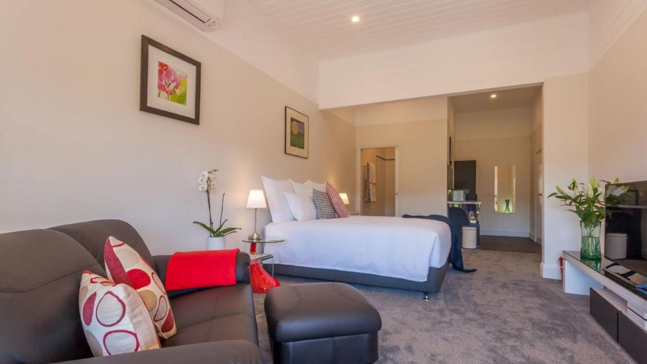 דיילספורד Balconies Lakeside - Studio Apartment 2 מראה חיצוני תמונה